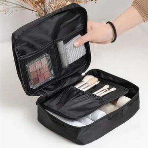Travel Makeup Storage Case (2 pc Set) NEW 🏷️